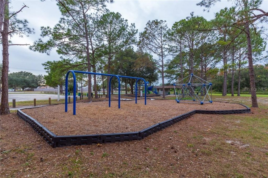 4711 Ridge Point Drive, Tampa, FL 33624 Photo