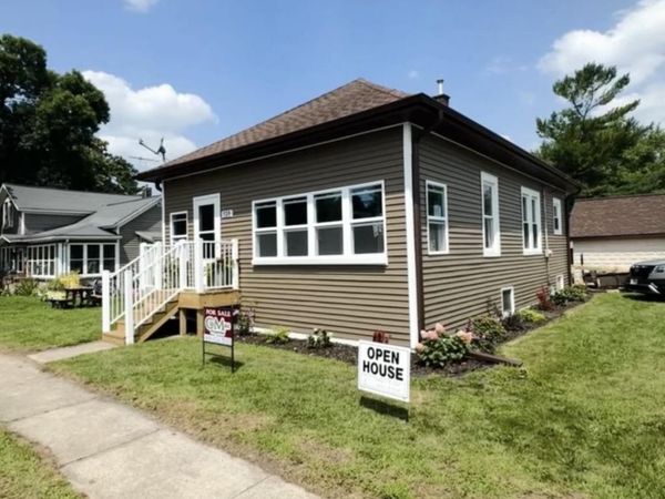 120 & 114 Washington Street, Poynette, WI 53955