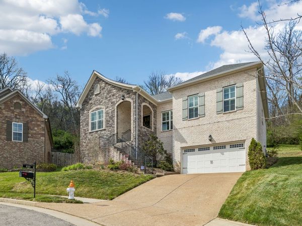 820 Doncaster Ln, Nashville, TN 37221