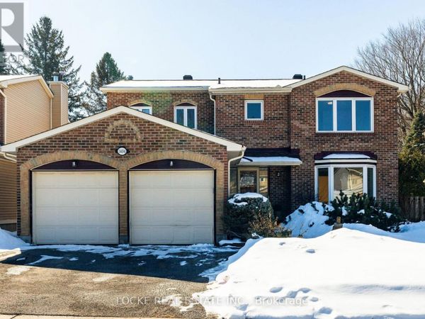 1404 Forest Valley Drive, Ottawa, ON K1C5M8