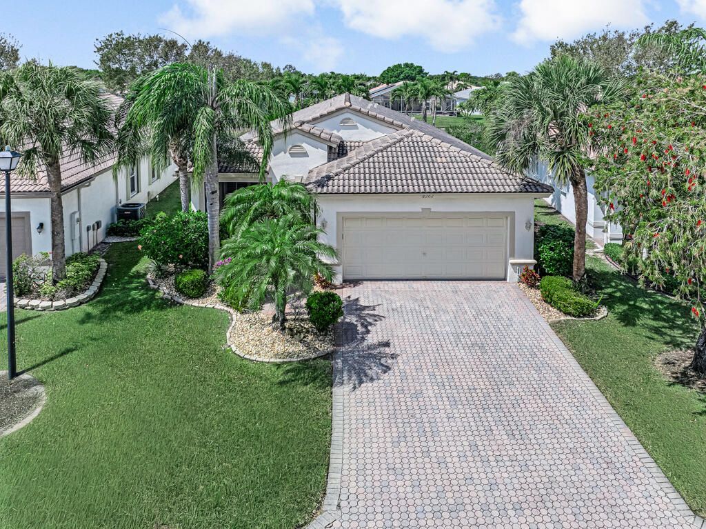 8202 Bellafiore Way, Boynton Beach, FL 33472 Photo