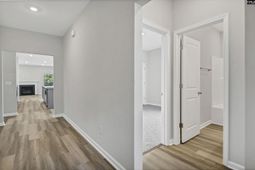 122 Middlesex Court  photo 4