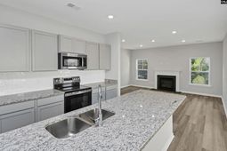 122 Middlesex Court  photo 4