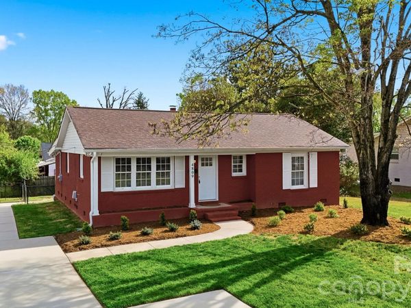 4809 Brooktree Drive, Charlotte, NC 28208