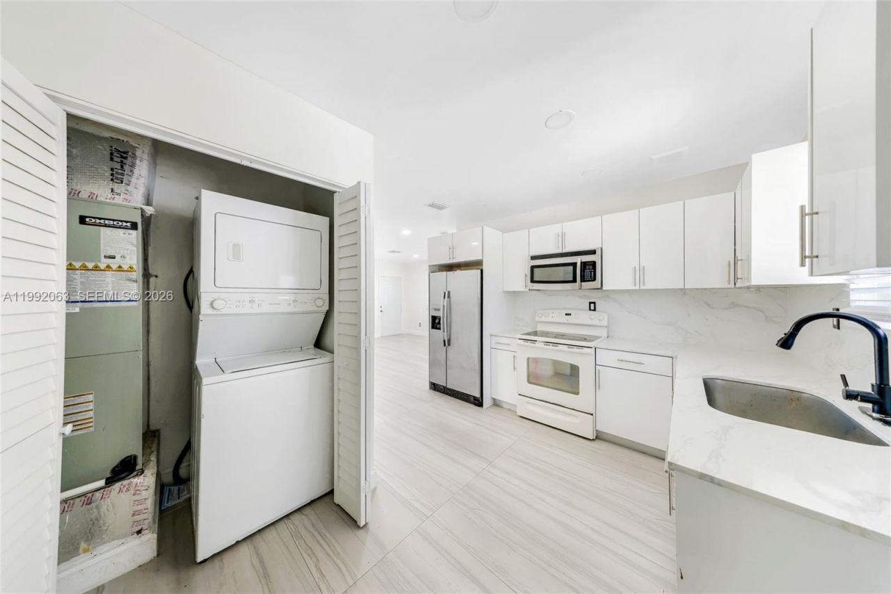 9805 Marlin Rd , Cutler Bay, FL 33157 Photo