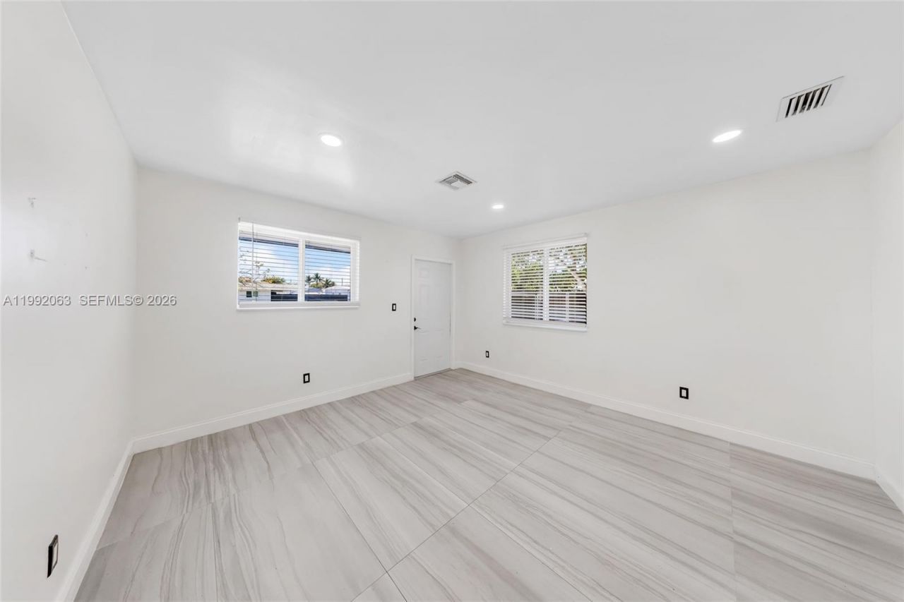 9805 Marlin Rd , Cutler Bay, FL 33157 Photo