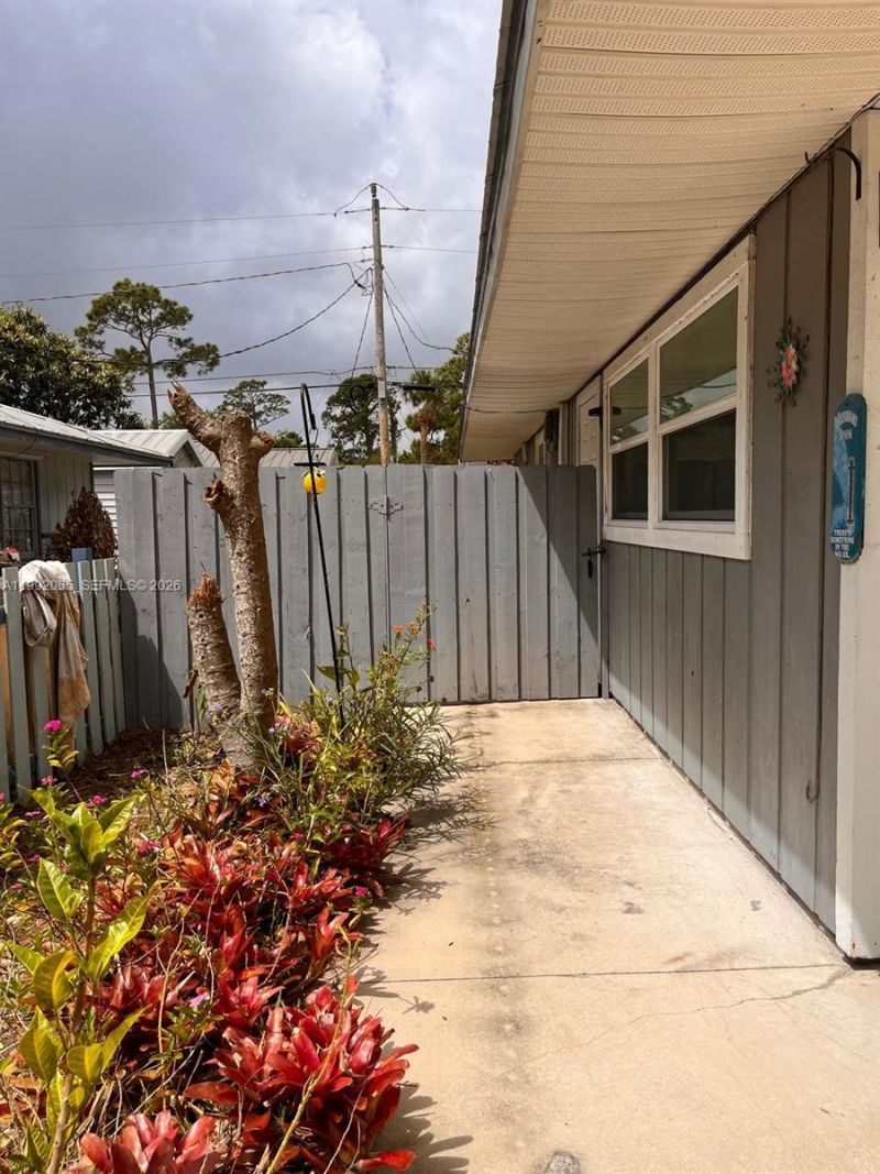 1125 SW 15th Ave Sw, Vero Beach, FL 32962 Photo