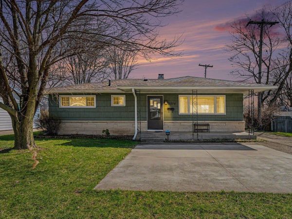 2514 Edison Road, South Bend, IN 46615