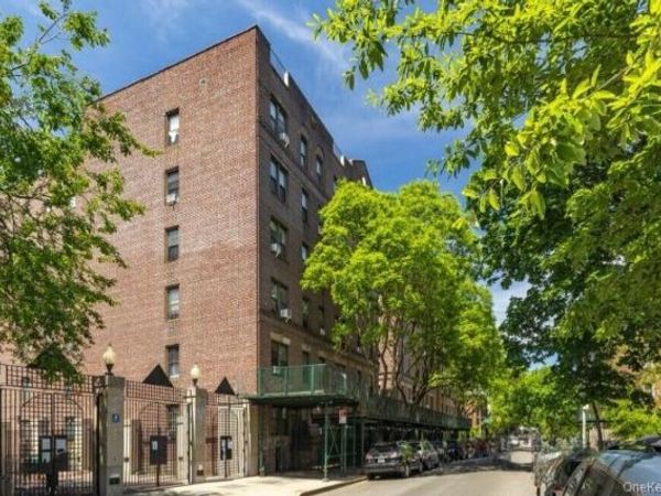34-20 83rd Street, Unit 2-I, Jackson Heights, NY 11372