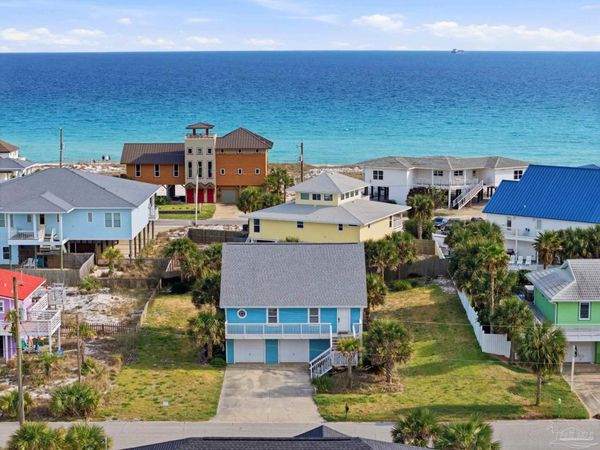 1302 Maldonado Dr, Pensacola Beach, FL 32561