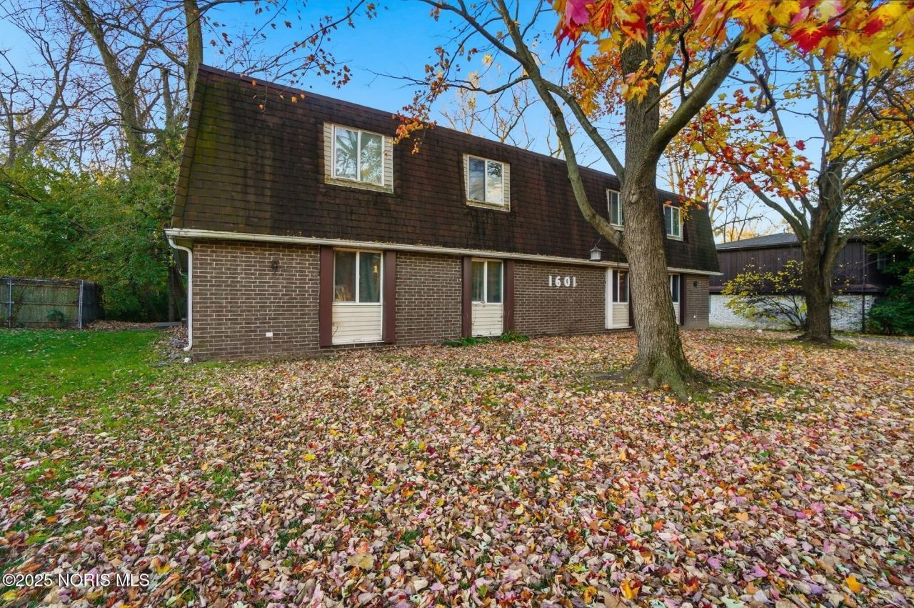 1601 Brooke Park Drive, Toledo, OH 43612 Main Photo