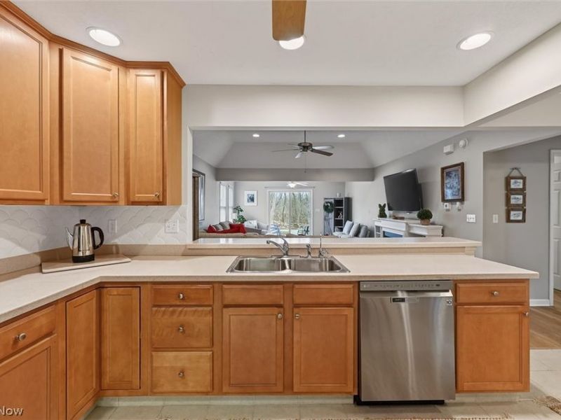 340 Lighthouse Oval, Lakeside Marblehead, OH 43440 Photo 18