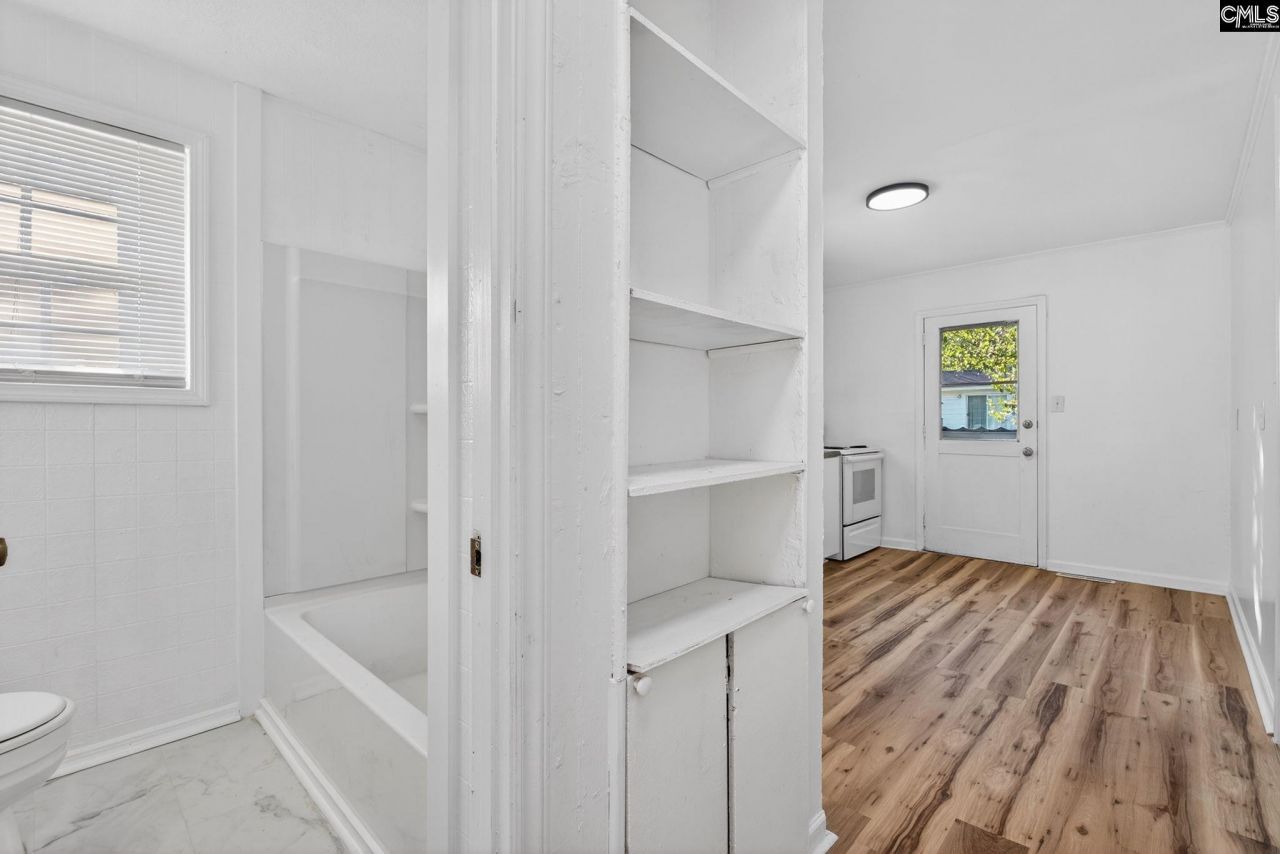 332 Beltline Avenue  Photo 11