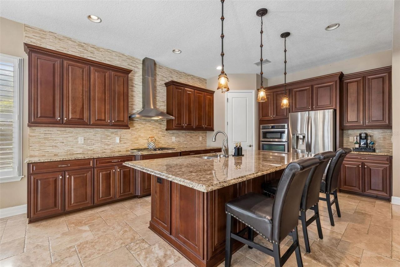 2601 Milford Berry Lane, Tampa, FL 33618 Photo