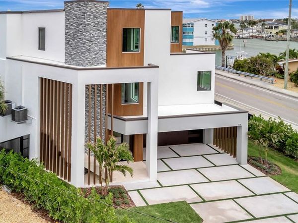 7176 S SHORE DRIVE S, ST PETERSBURG, FL 33707