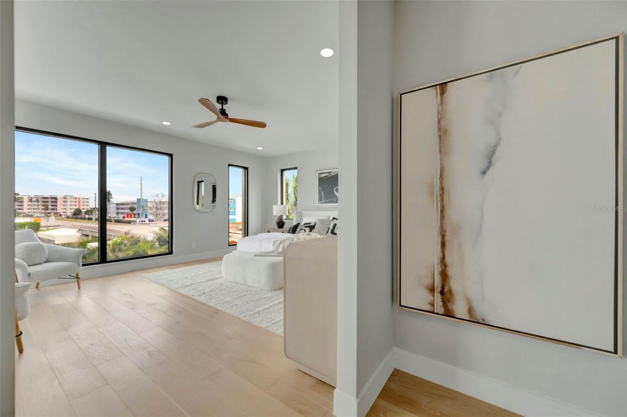 7176 S Shore Drive S, Saint Petersburg, FL 33707 Photo