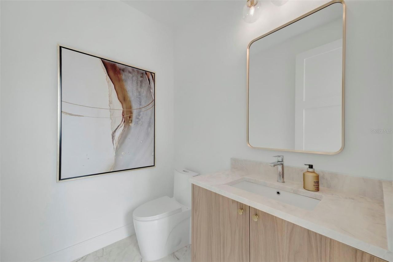 7176 S Shore Drive S, Saint Petersburg, FL 33707 Photo