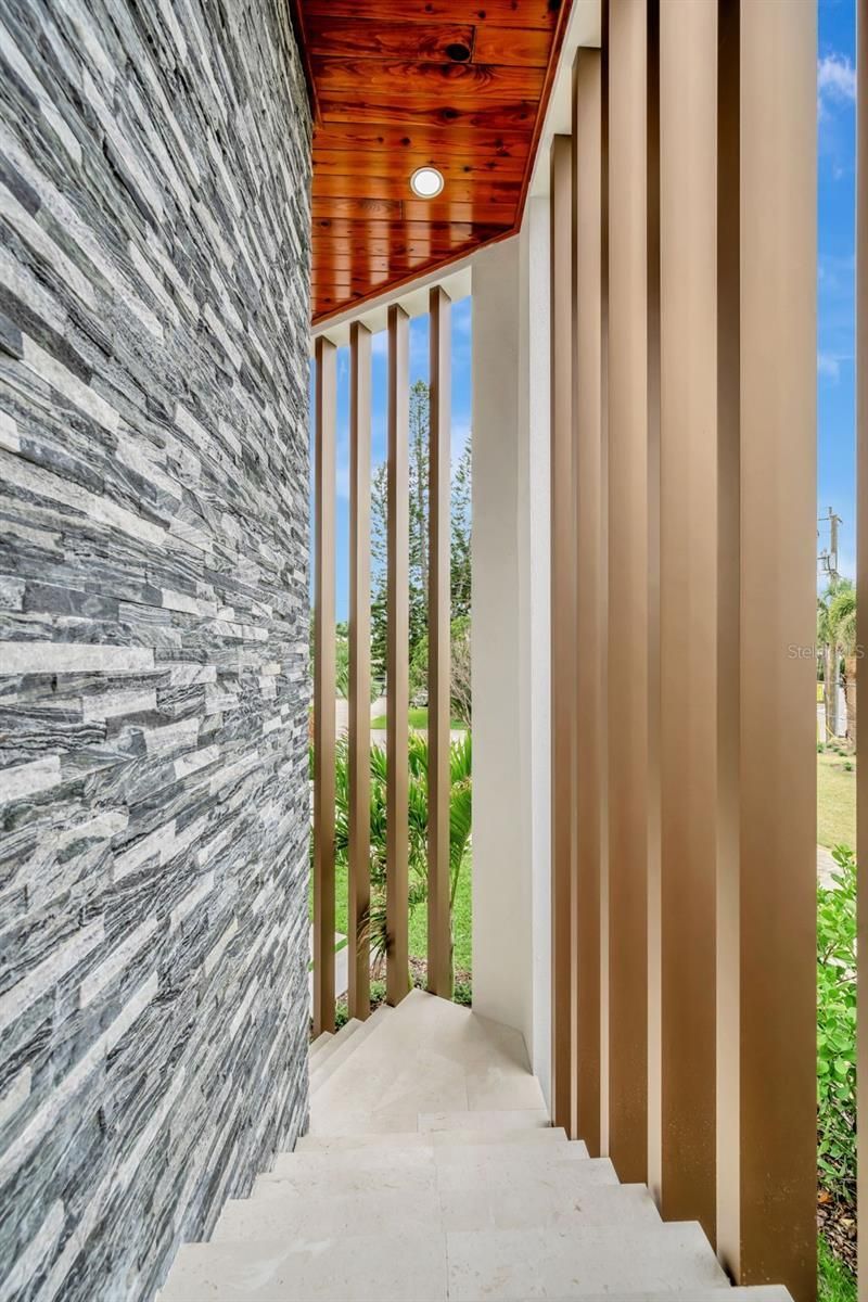 7176 S Shore Drive S, Saint Petersburg, FL 33707 Photo