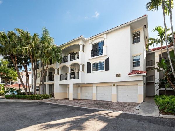 3165 NE 184th St, Unit 6204, Aventura, FL 33160