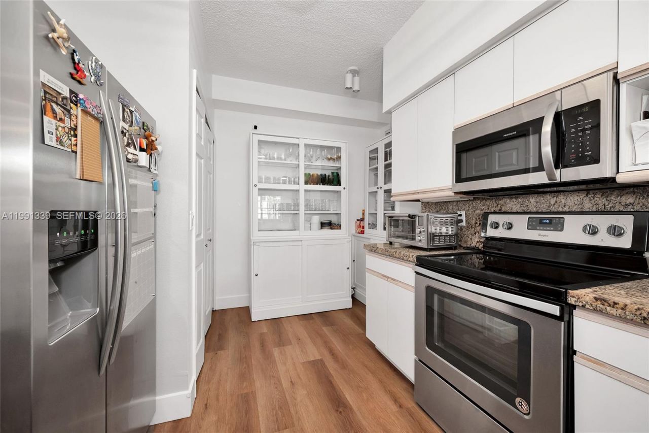 3165 NE 184th St , Unit 6204, Aventura, FL 33160 Photo