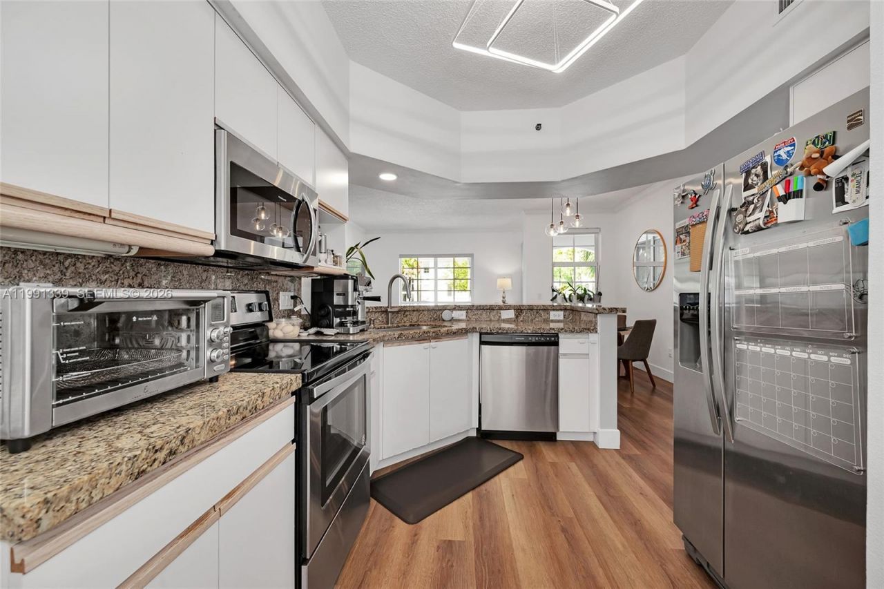 3165 NE 184th St , Unit 6204, Aventura, FL 33160 Photo