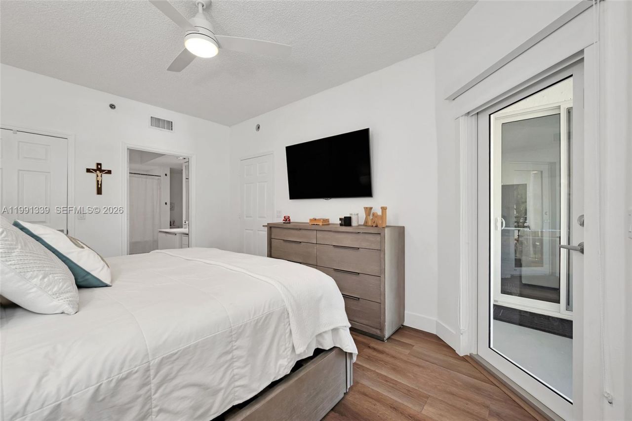 3165 NE 184th St, Unit 6204, Aventura, FL 33160 Photo