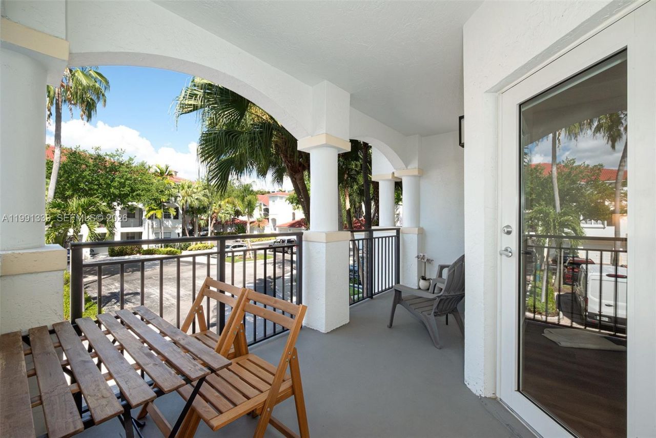 3165 NE 184th St, Unit 6204, Aventura, FL 33160 Photo