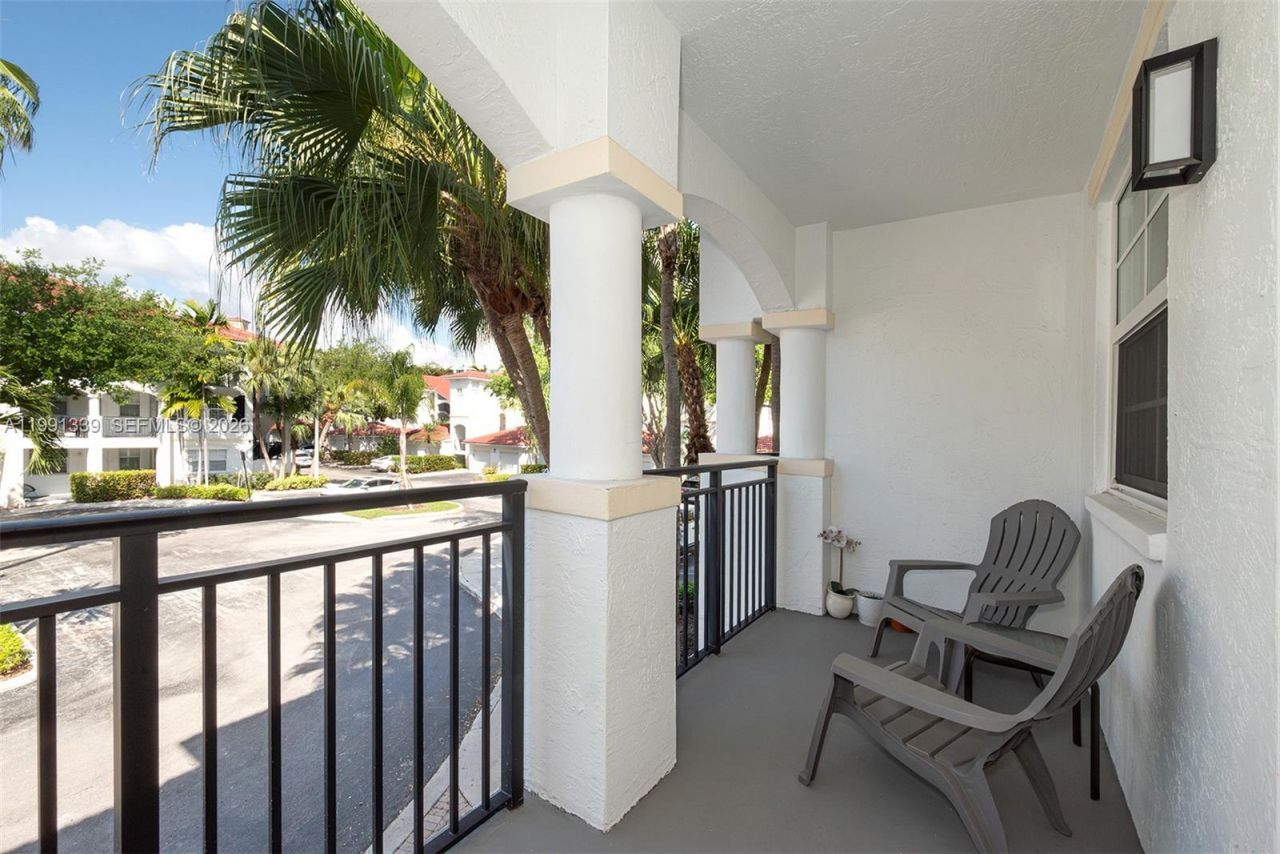 3165 NE 184th St, Unit 6204, Aventura, FL 33160 Photo