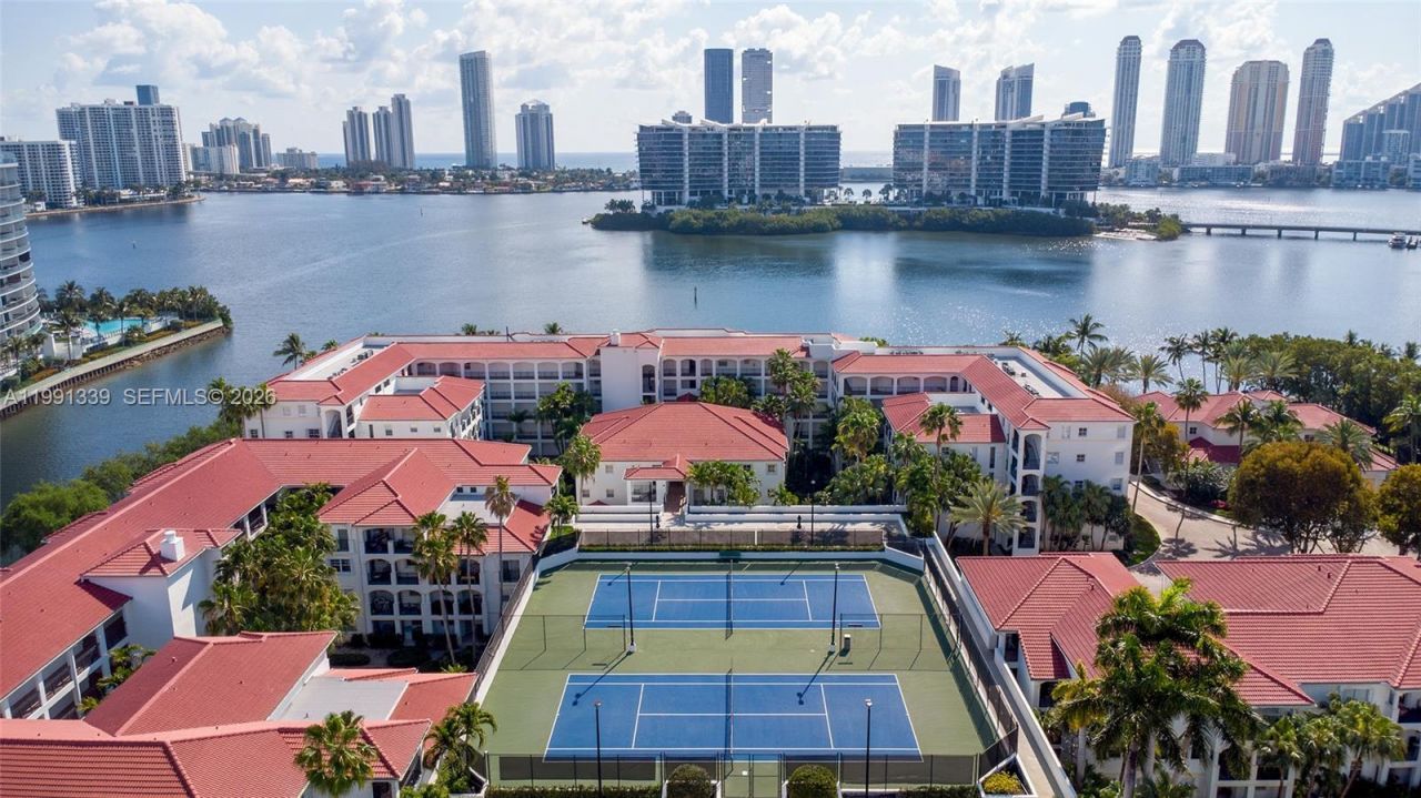 3165 NE 184th St, Unit 6204, Aventura, FL 33160 Photo