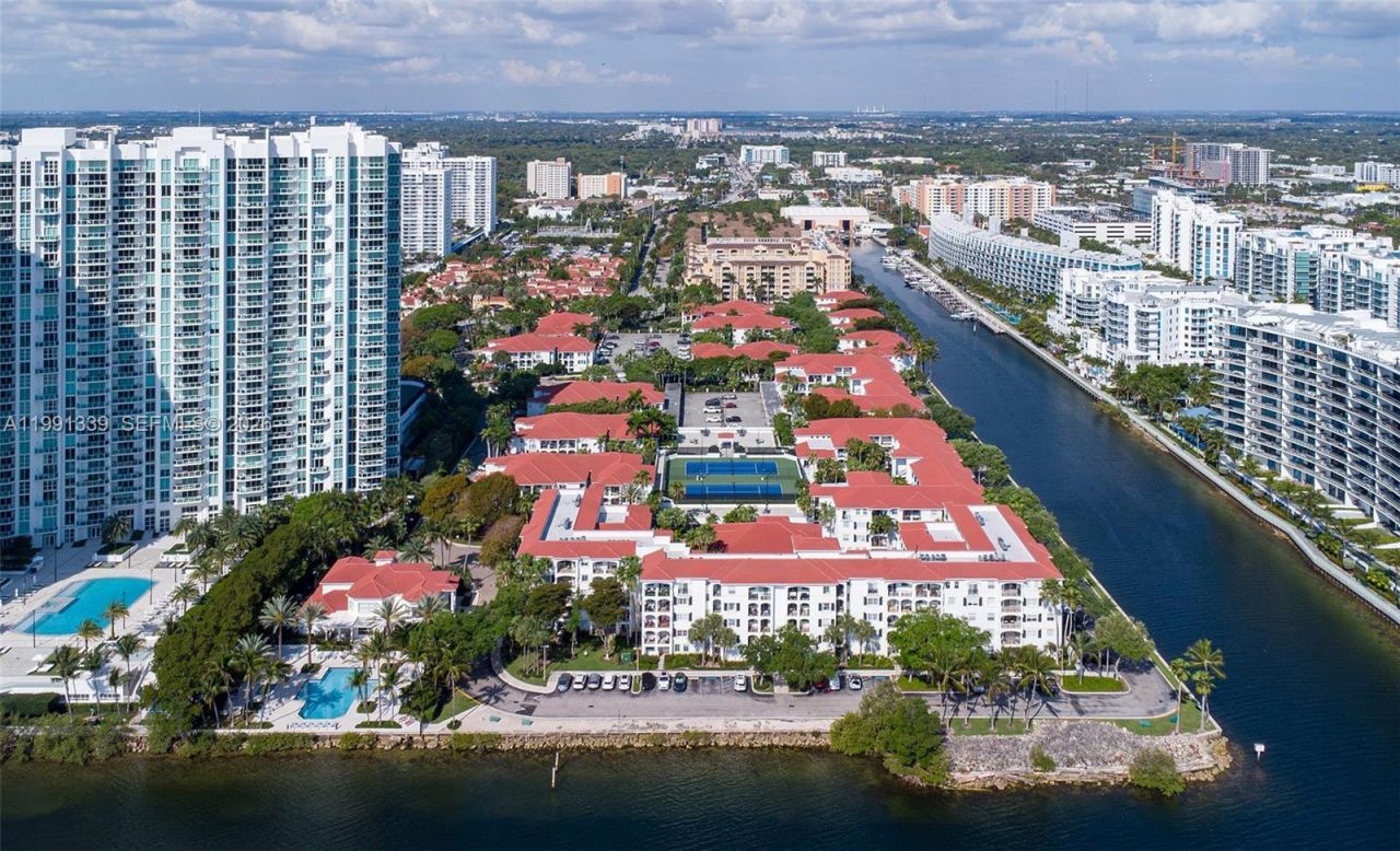 3165 NE 184th St, Unit 6204, Aventura, FL 33160 Photo