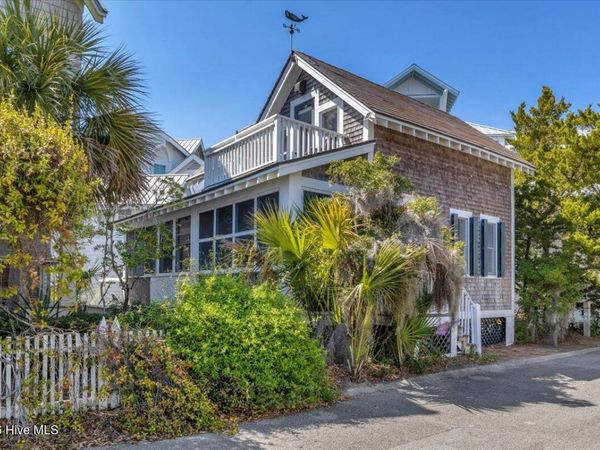 6a Leeward Court, Bald Head Island, NC 28461