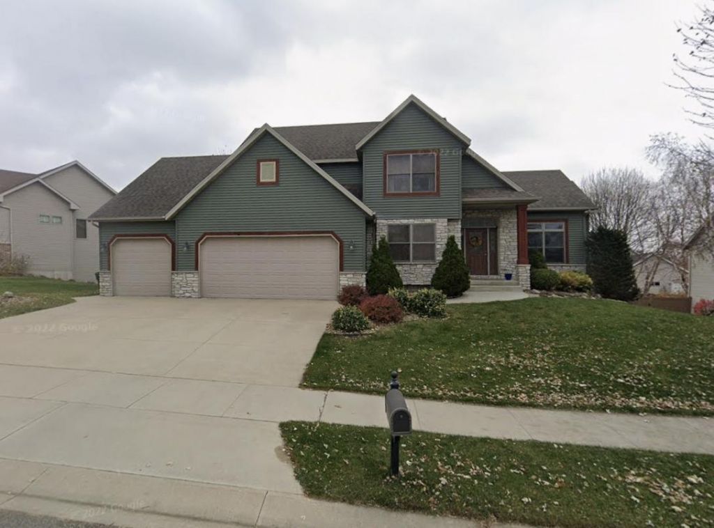 2022 Hightop Place Ne, Rochester, MN 55906 Main Photo