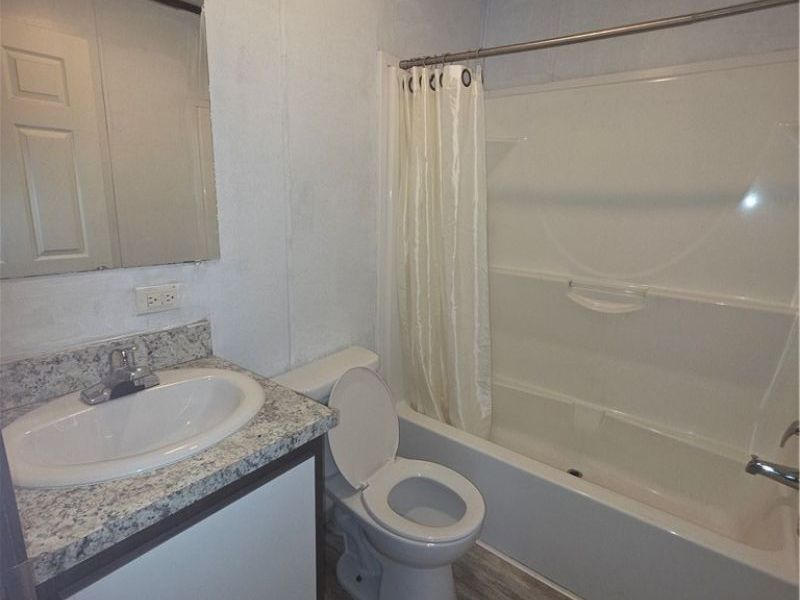 8269 Russell Lane, Cleveland, OH 44109 Photo 11