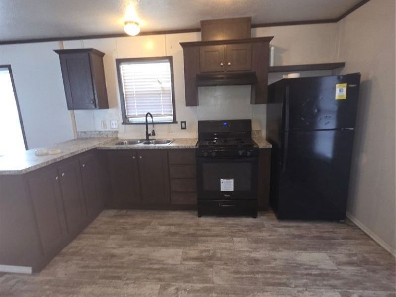 8269 Russell Lane, Cleveland, OH 44109 Photo 4