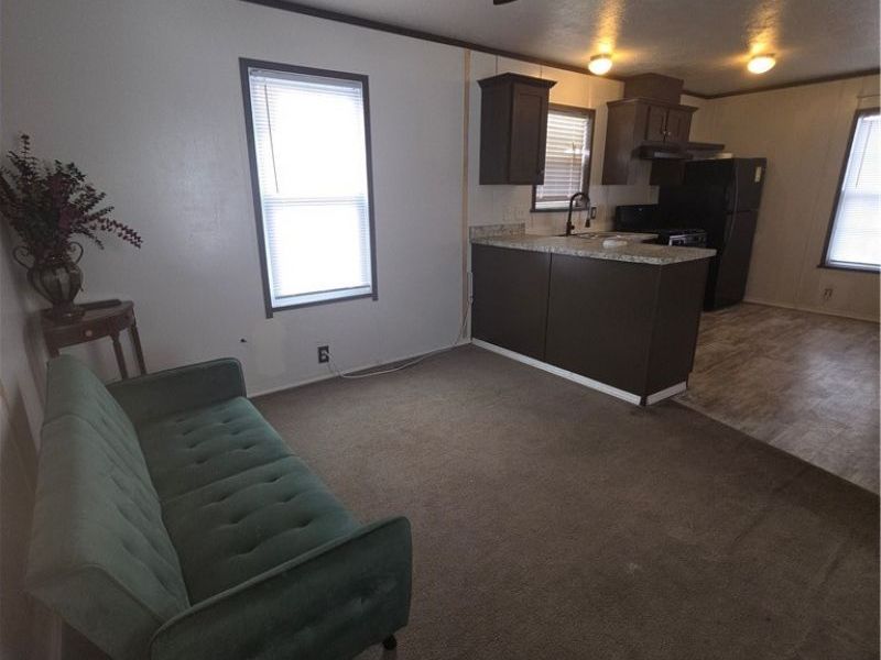 8269 Russell Lane, Cleveland, OH 44109 Photo 6