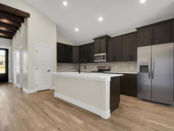 151 Kawainui LN, Bastrop, TX 78602