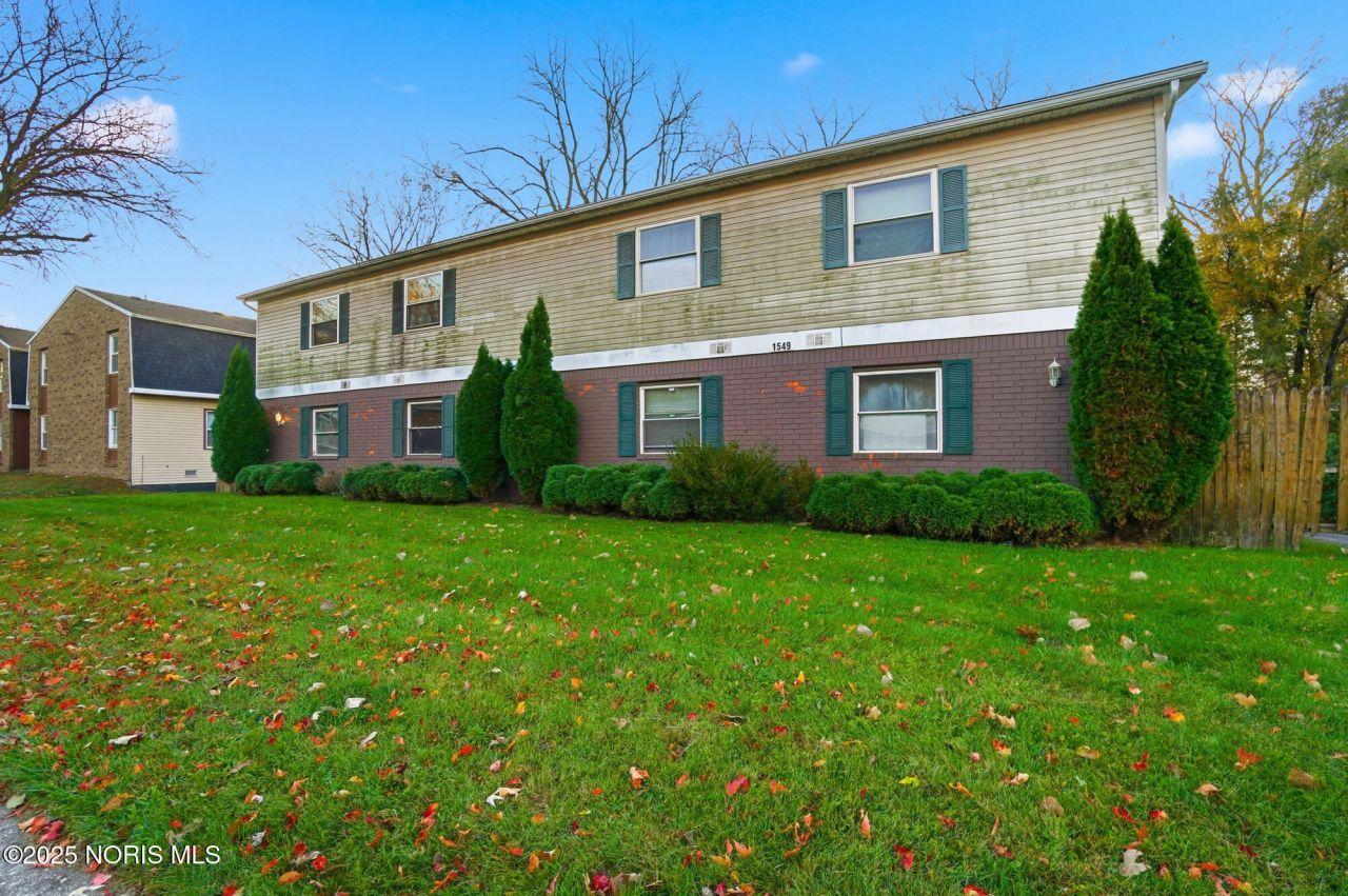 1549 Brooke Park Drive , Toledo, OH 43612 Main Photo