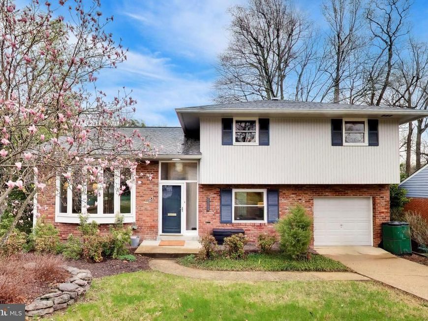 6514 Wilmett Road, Bethesda, MD 20817 Main Photo