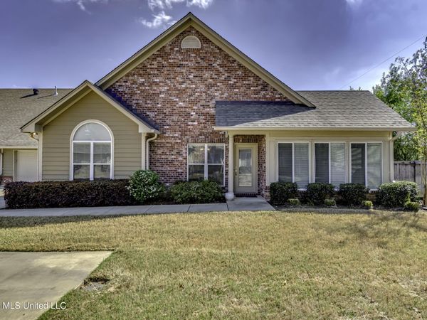 1720 Sweetwater Drive, Pearl, MS 39208