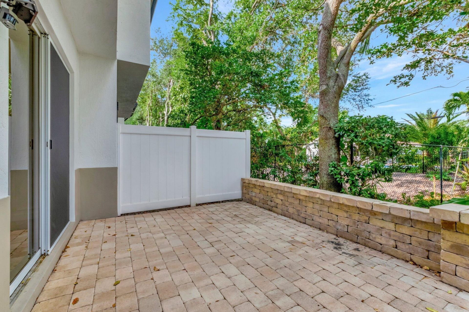 100 W Prive Circle, Delray Beach, FL 33445 Photo