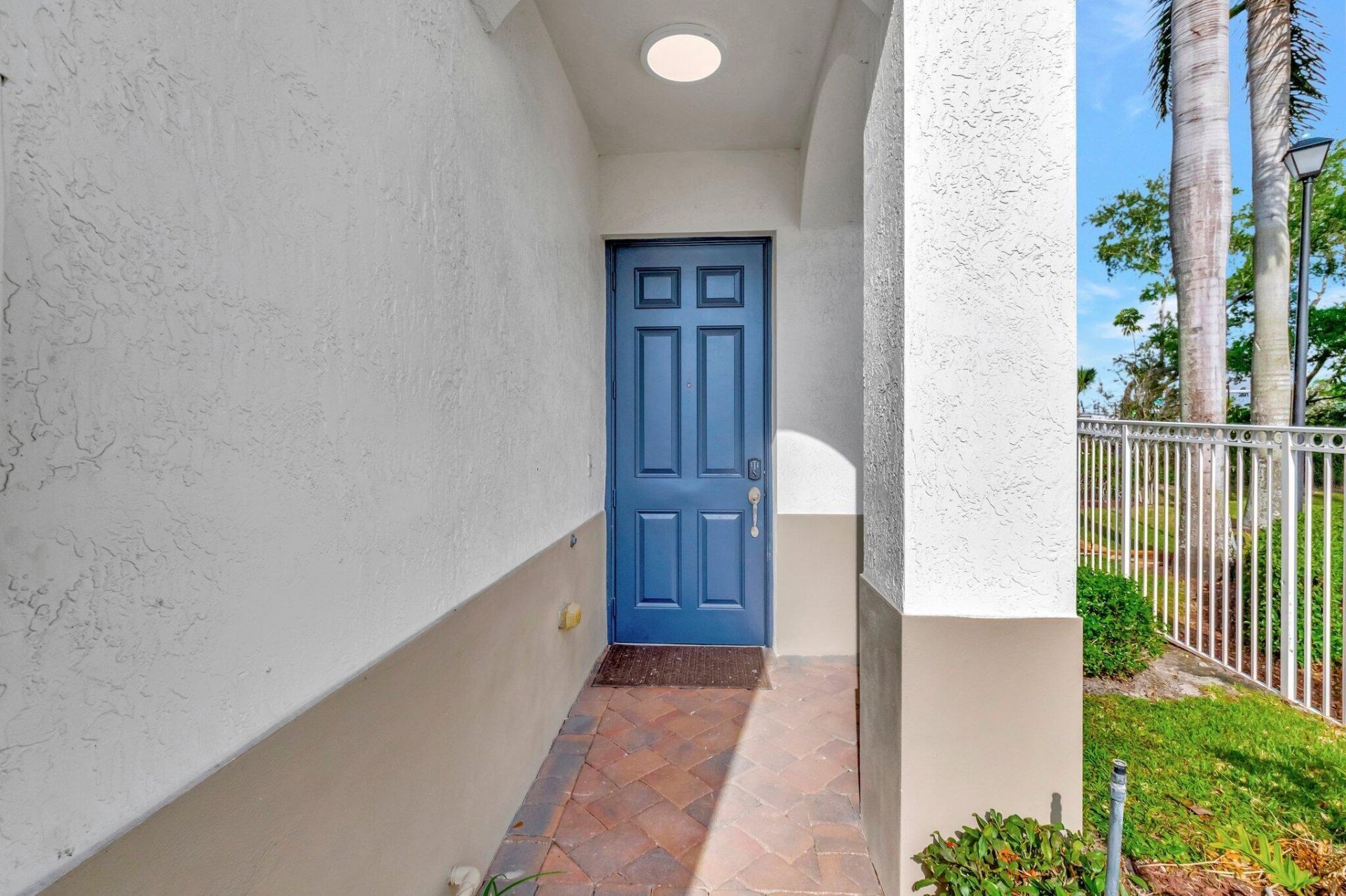 100 W Prive Circle, Delray Beach, FL 33445 Photo