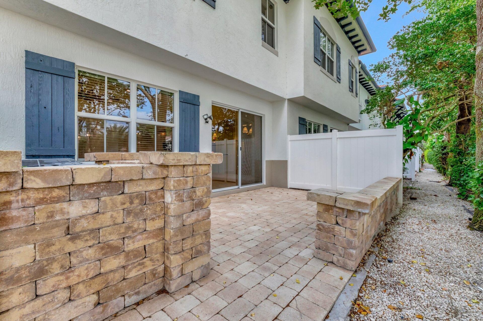 100 W Prive Circle, Delray Beach, FL 33445 Photo