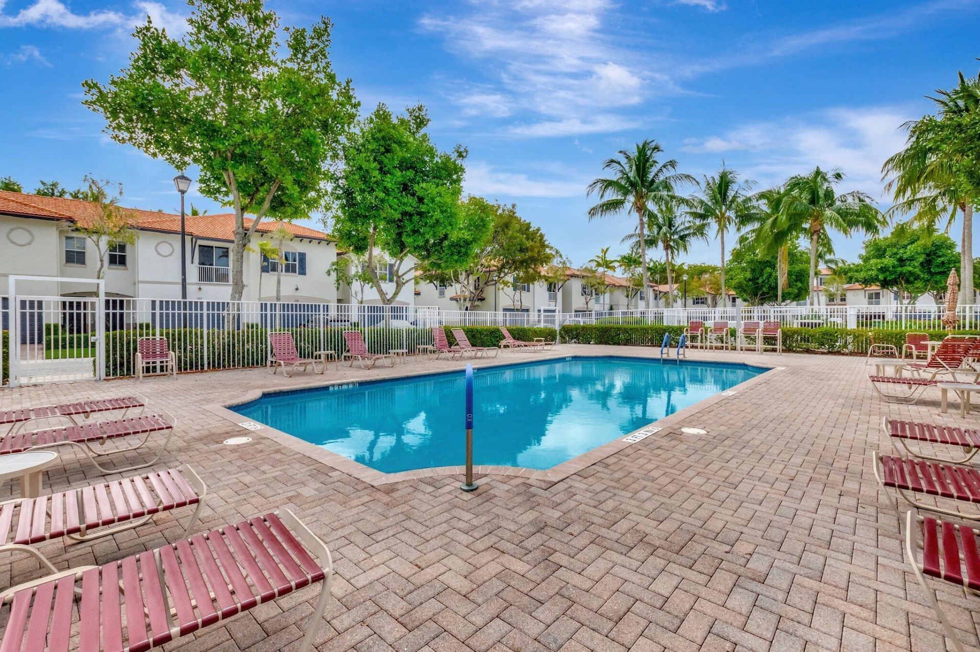 100 W Prive Circle, Delray Beach, FL 33445 Photo