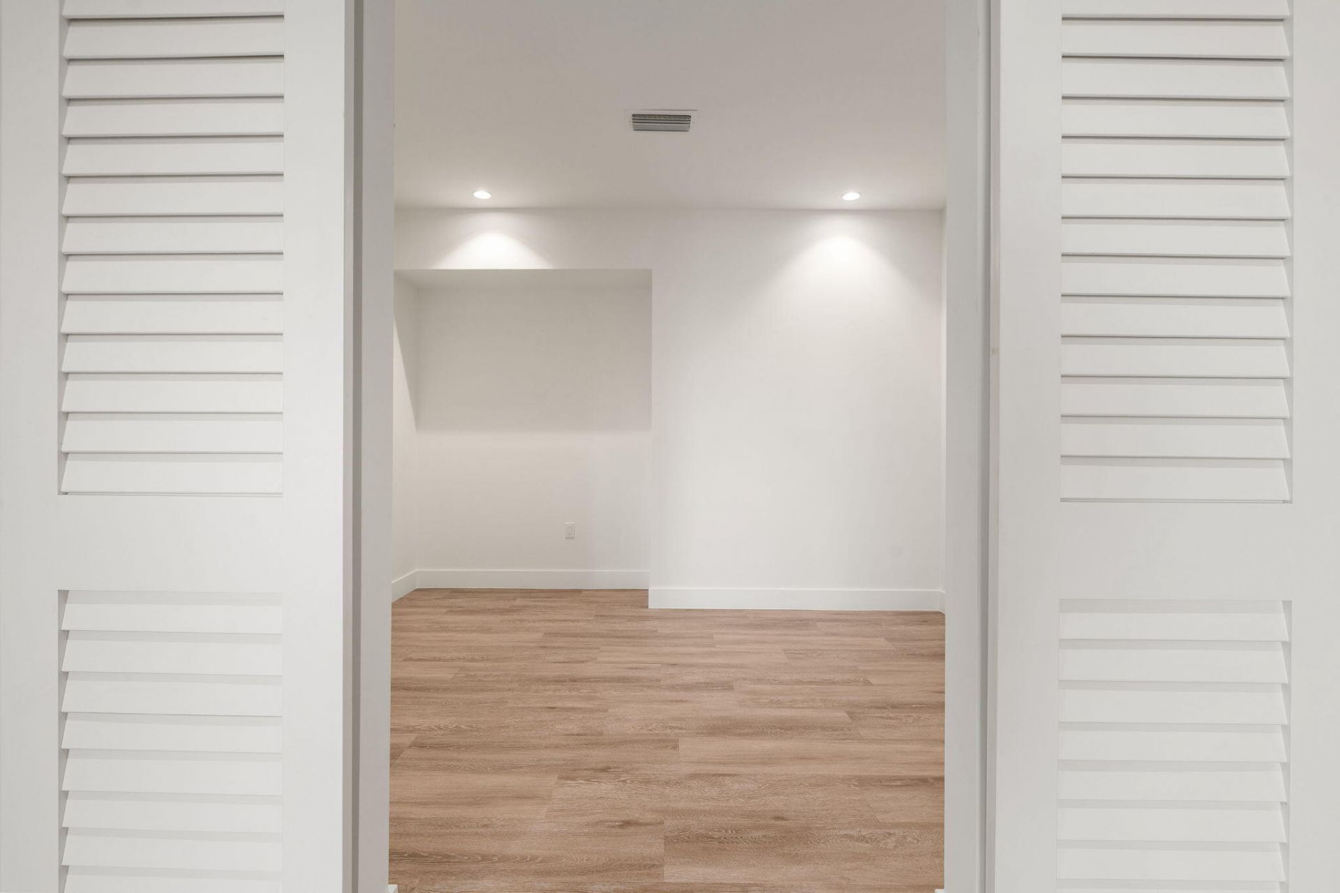 41 SW Seminole Street, Unit 204, Stuart, FL 34994 Photo