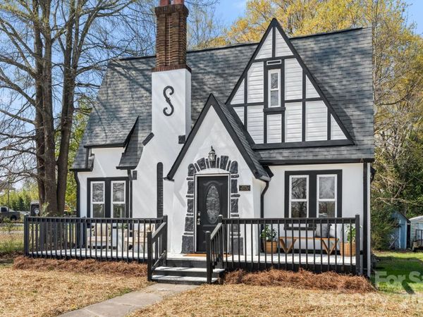 4 Elliott Drive , Thomasville, NC 27360