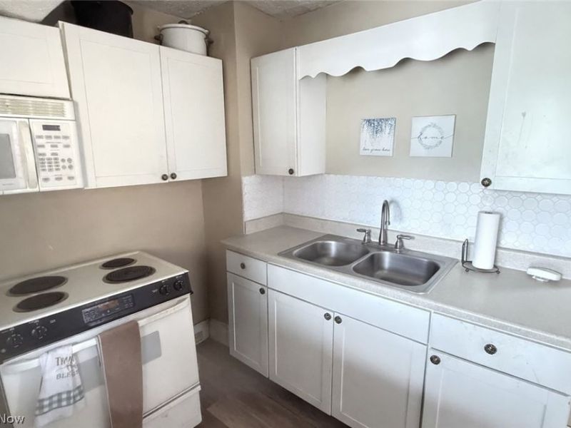 1333 Kellogg Avenue, Akron, OH 44314 Photo 2