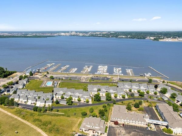 518 HARBOR POINTE Drive, East Peoria, IL 61611