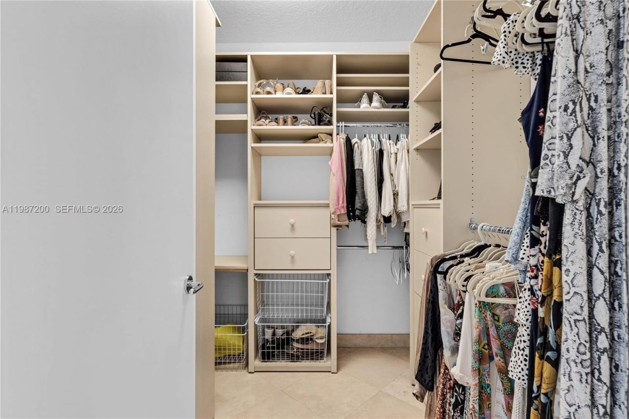 1500 Ocean Dr , Unit 907, Miami Beach, FL 33139 Photo