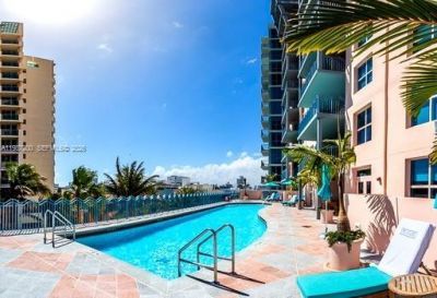 1500 Ocean Dr , Unit 907, Miami Beach, FL 33139 Photo