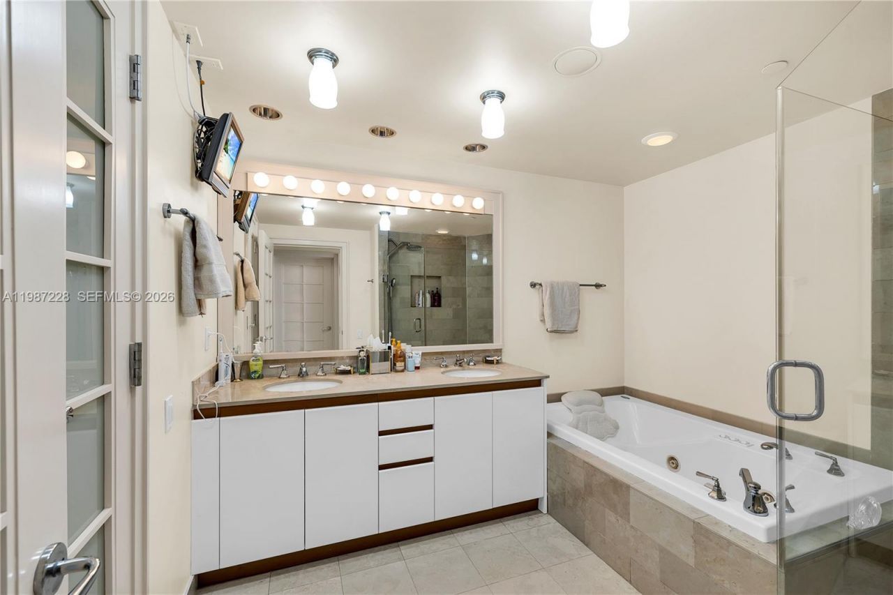 1500 Ocean Dr, Unit 1005, Miami Beach, FL 33139 Photo